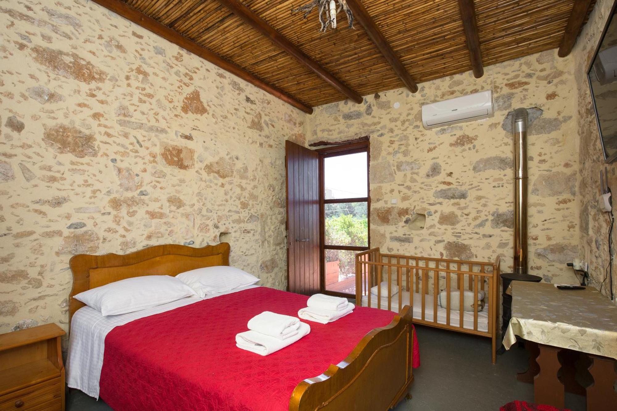 Sofiana'S Garden Retreat With Private Pool Διαμέρισμα Dhrapaniás Εξωτερικό φωτογραφία